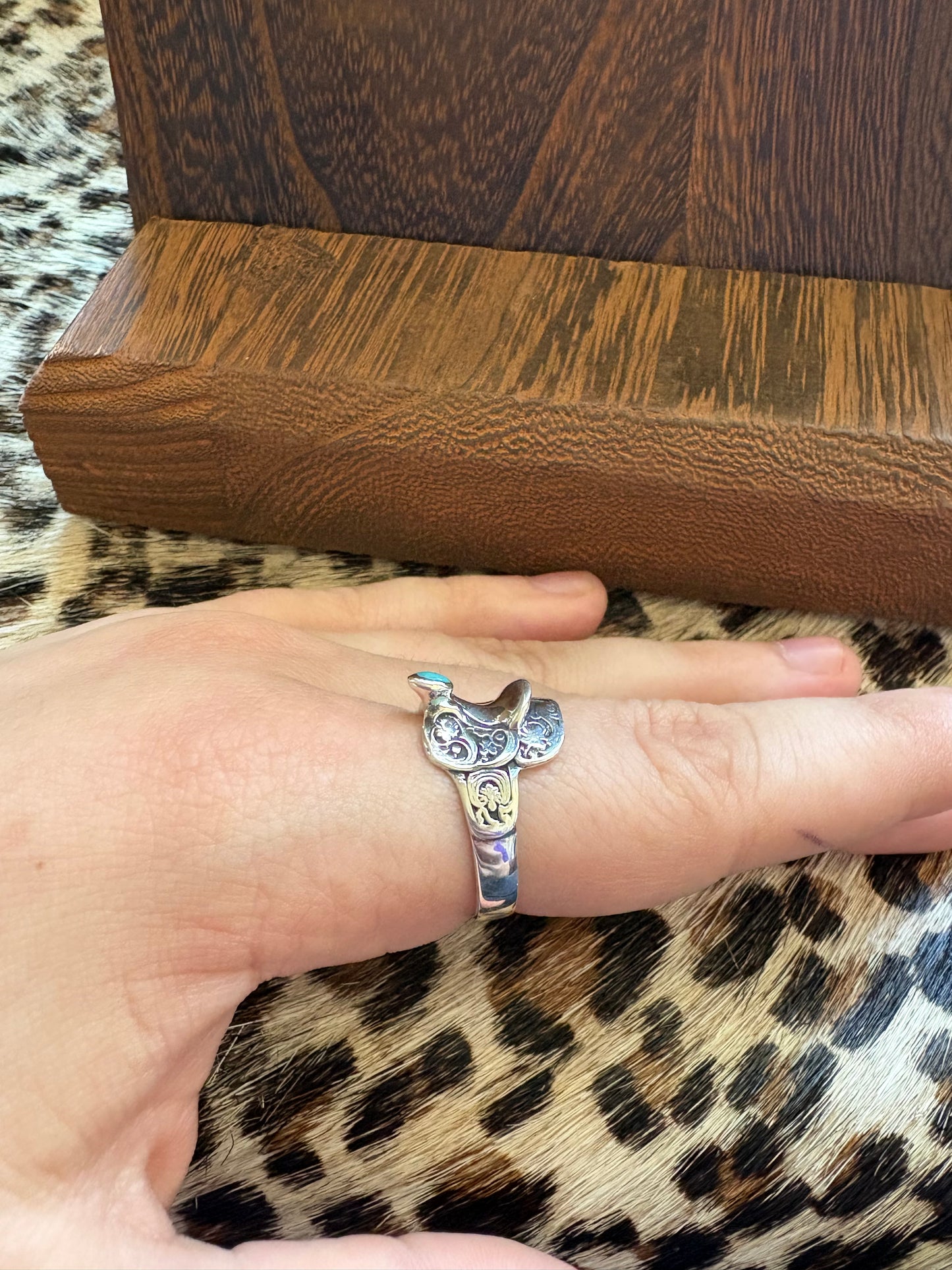 Kingman Saddle Ring