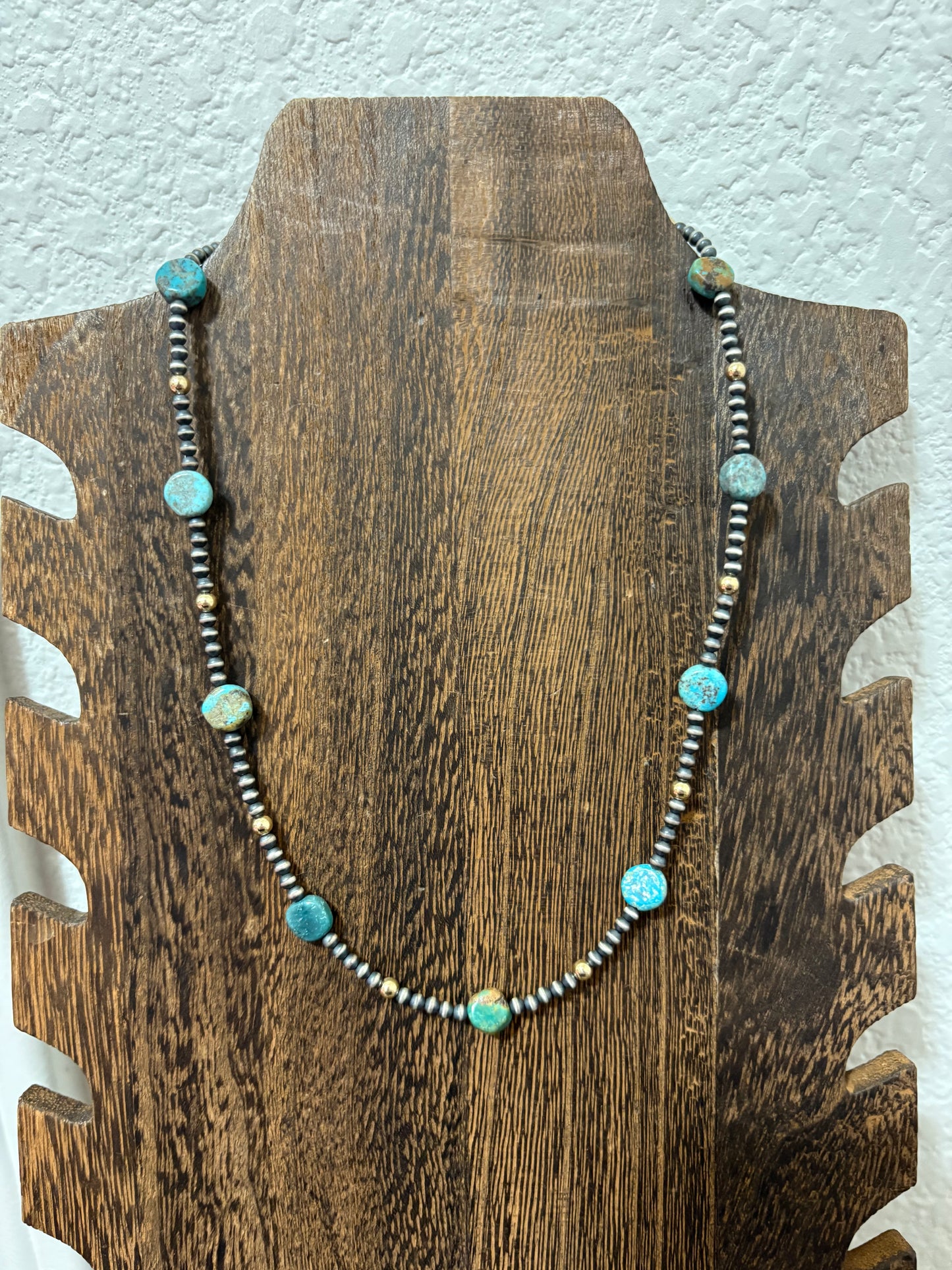 17” Turquoise and Gold Necklace