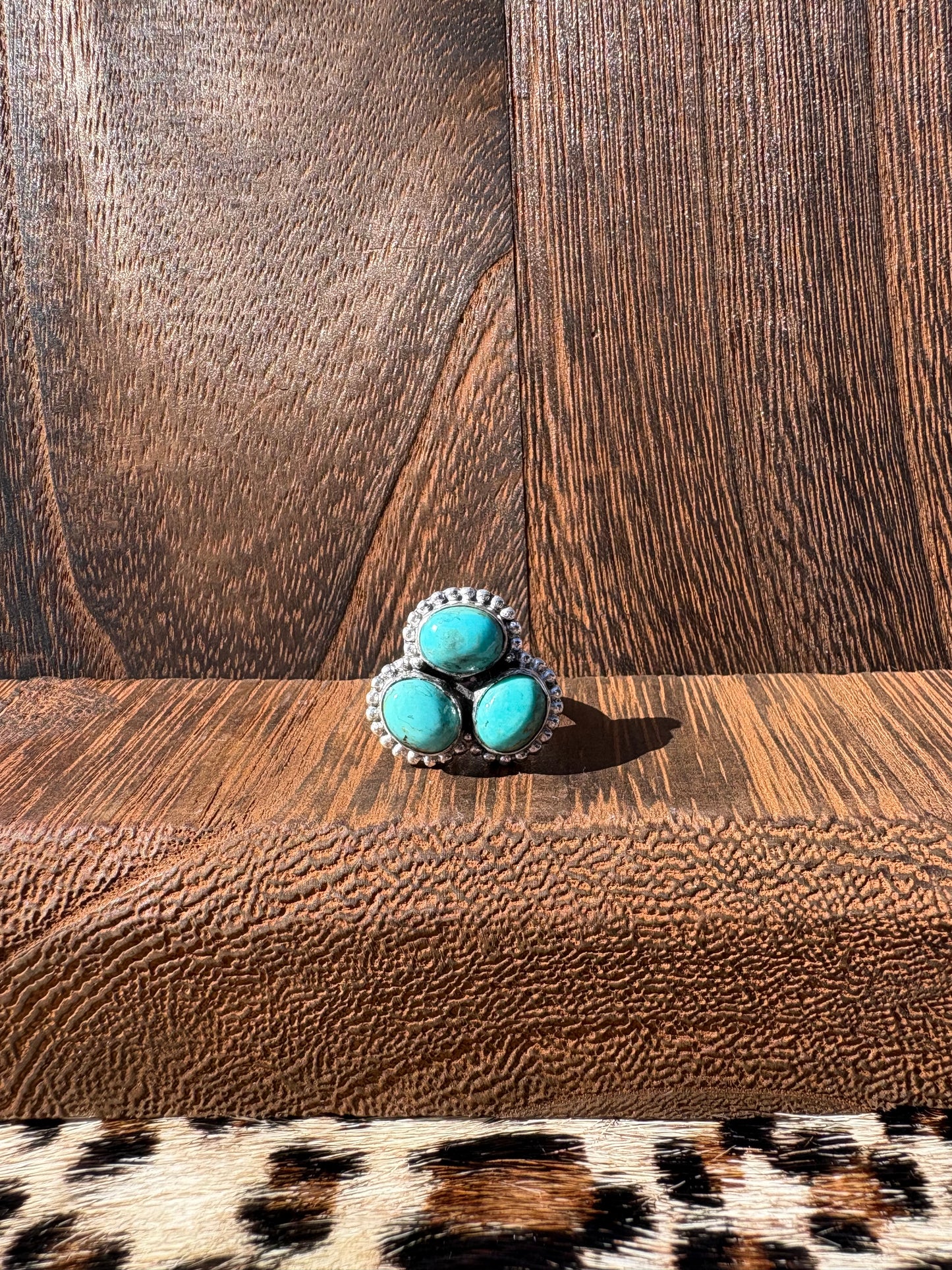 Kingman 3 Stone Cluster Ring