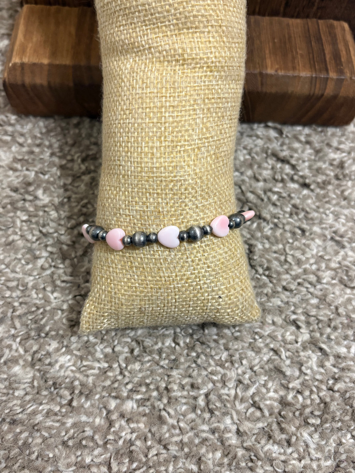 Pink Conch Heart & Sterling Silver Pearl Stretch Bracelet