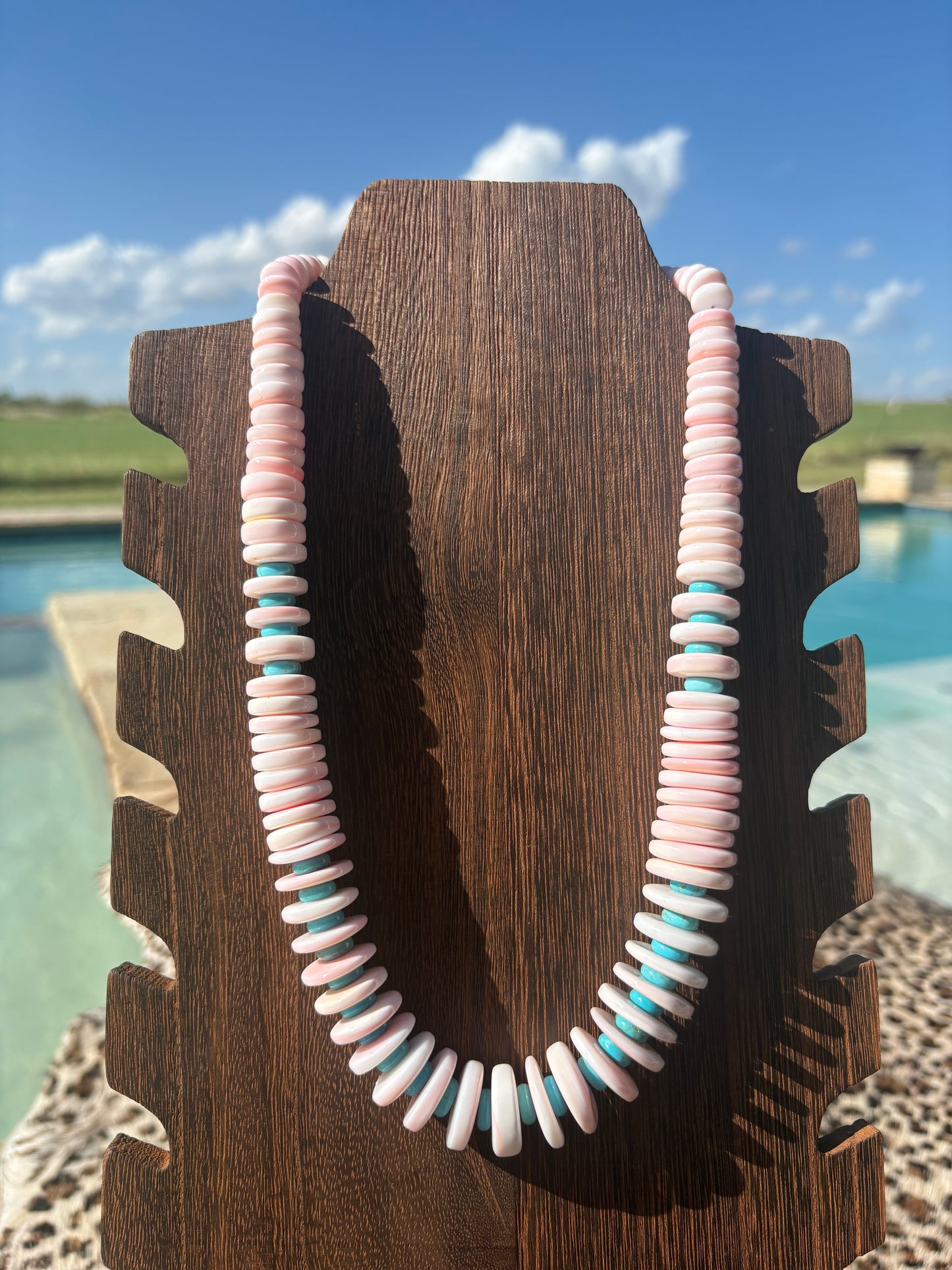 24” CHUNKY Graduated Pink Conch & Kingman Turquoise Necklace