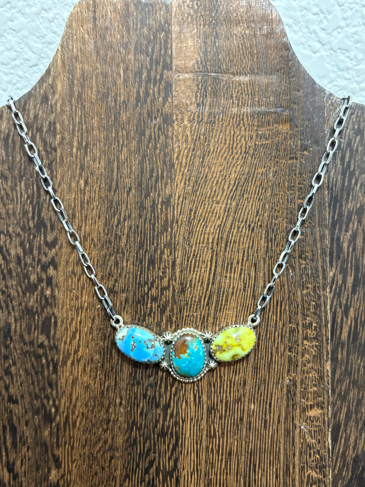 Mix Stone 3 Stone Bar Necklace