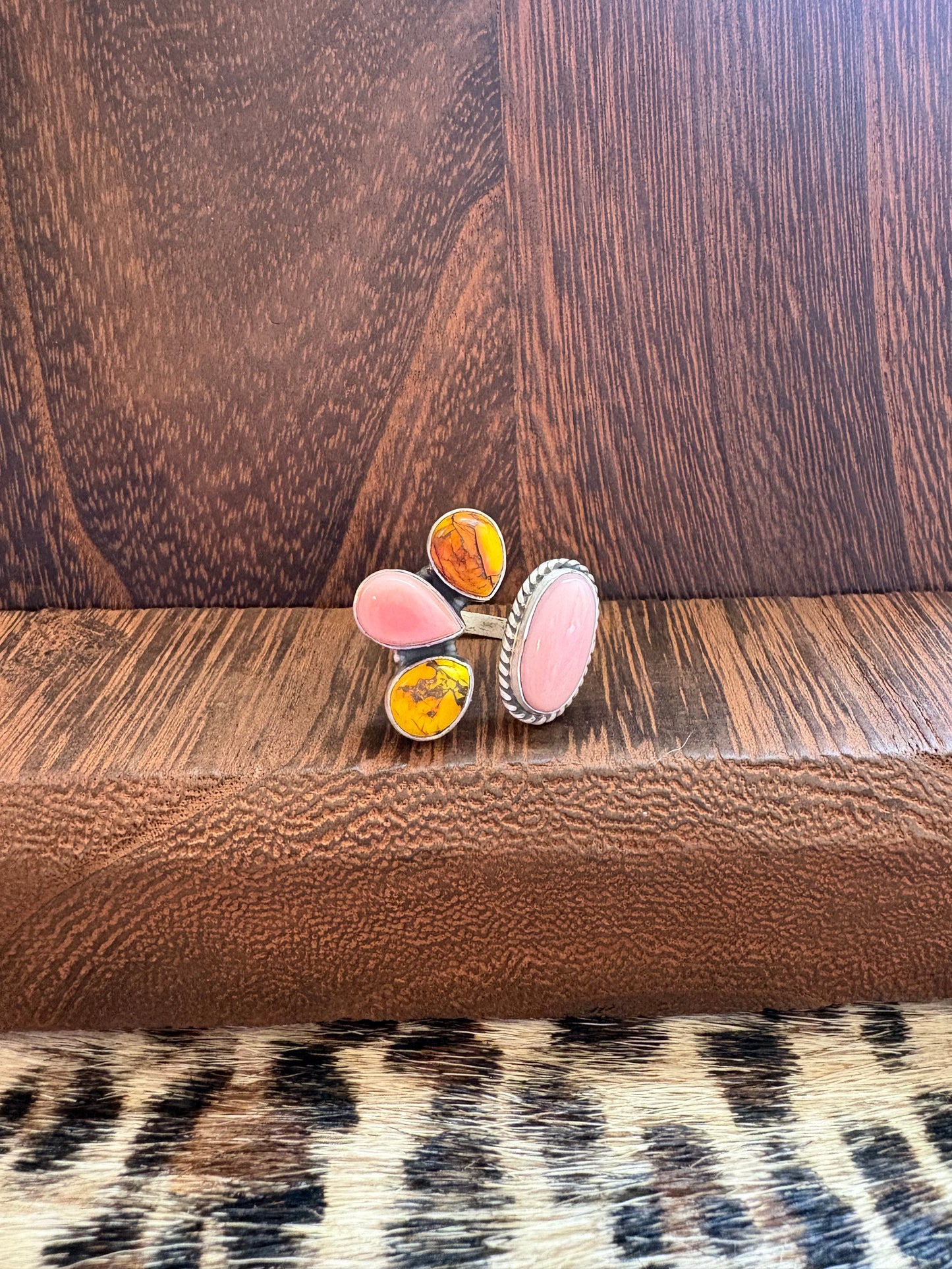 Pink Conch & Honey Dahlia Floater Ring