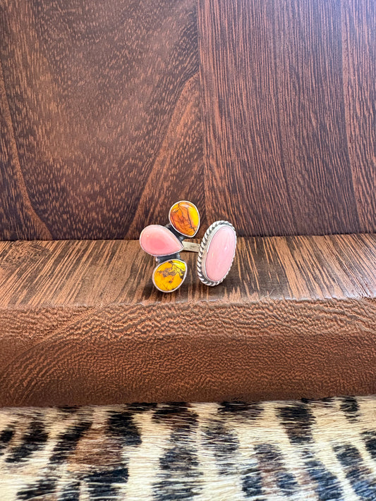 Pink Conch & Honey Dahlia Floater Ring