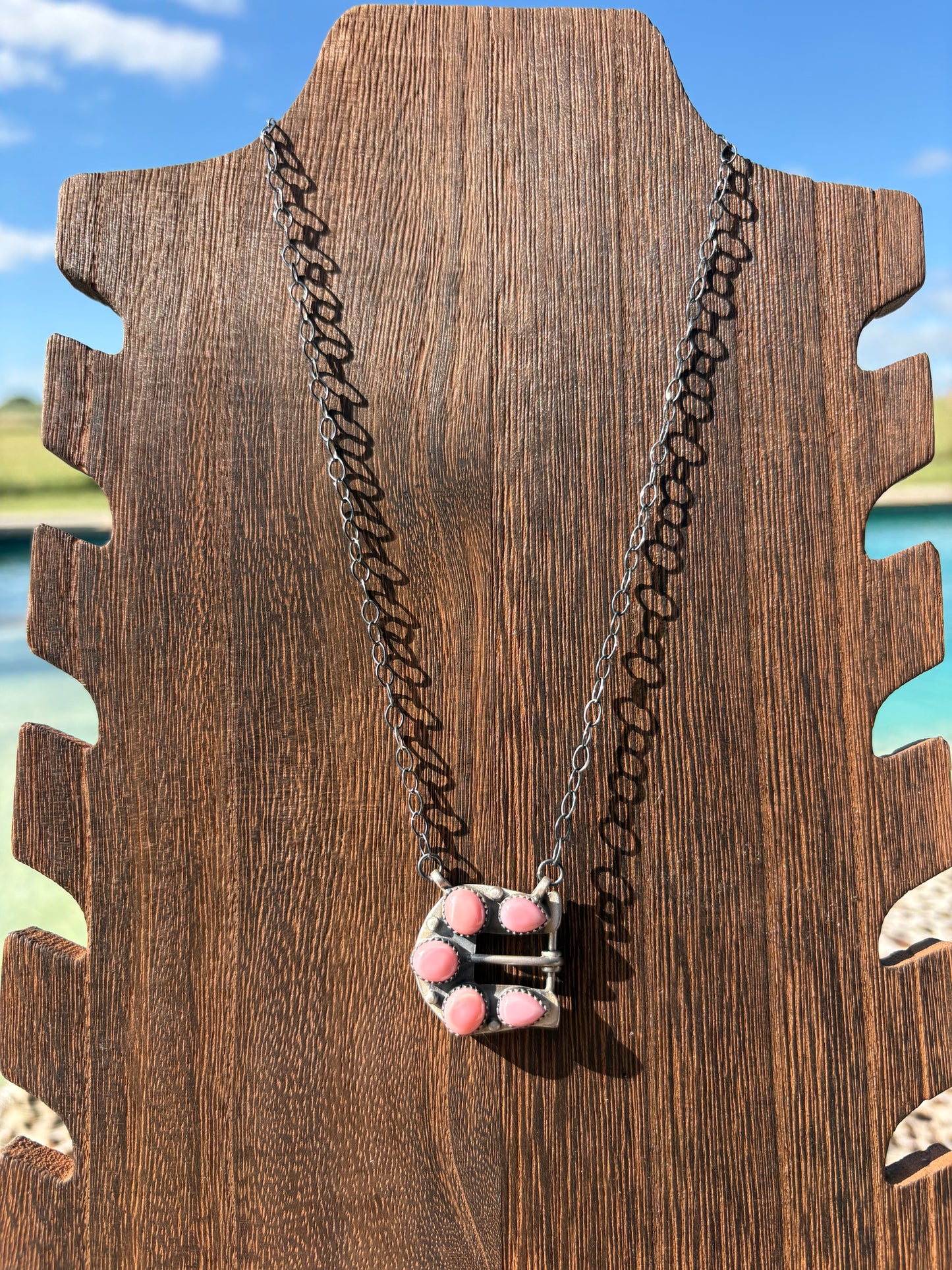 Pink Conch Buckle Necklace