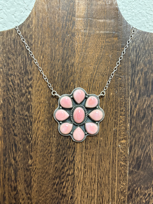 STATEMENT Pink Conch Cluster Necklace