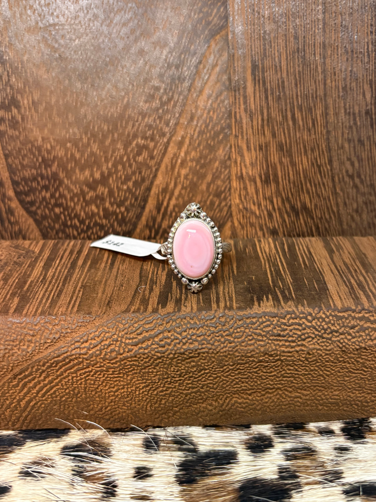 Pink Conch Single Stone Ring