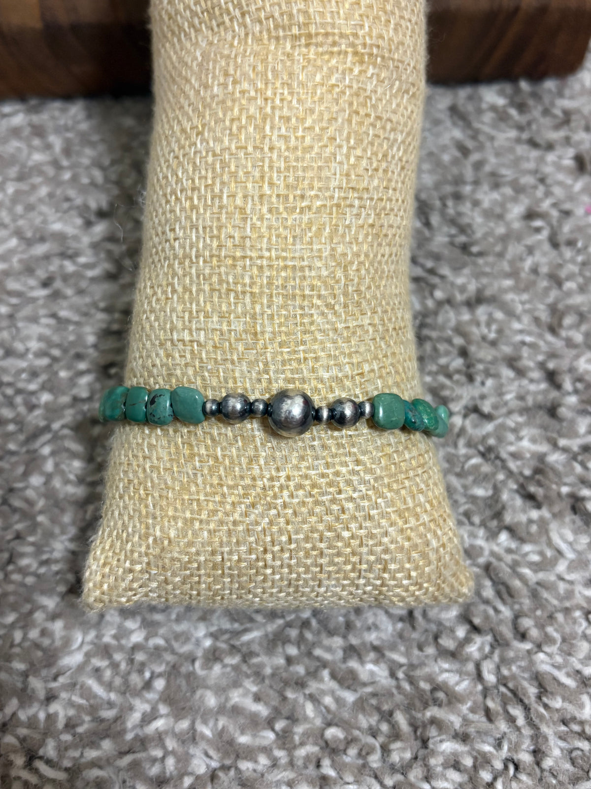 Graduated Pearl & Turquoise Stretch Bracelet