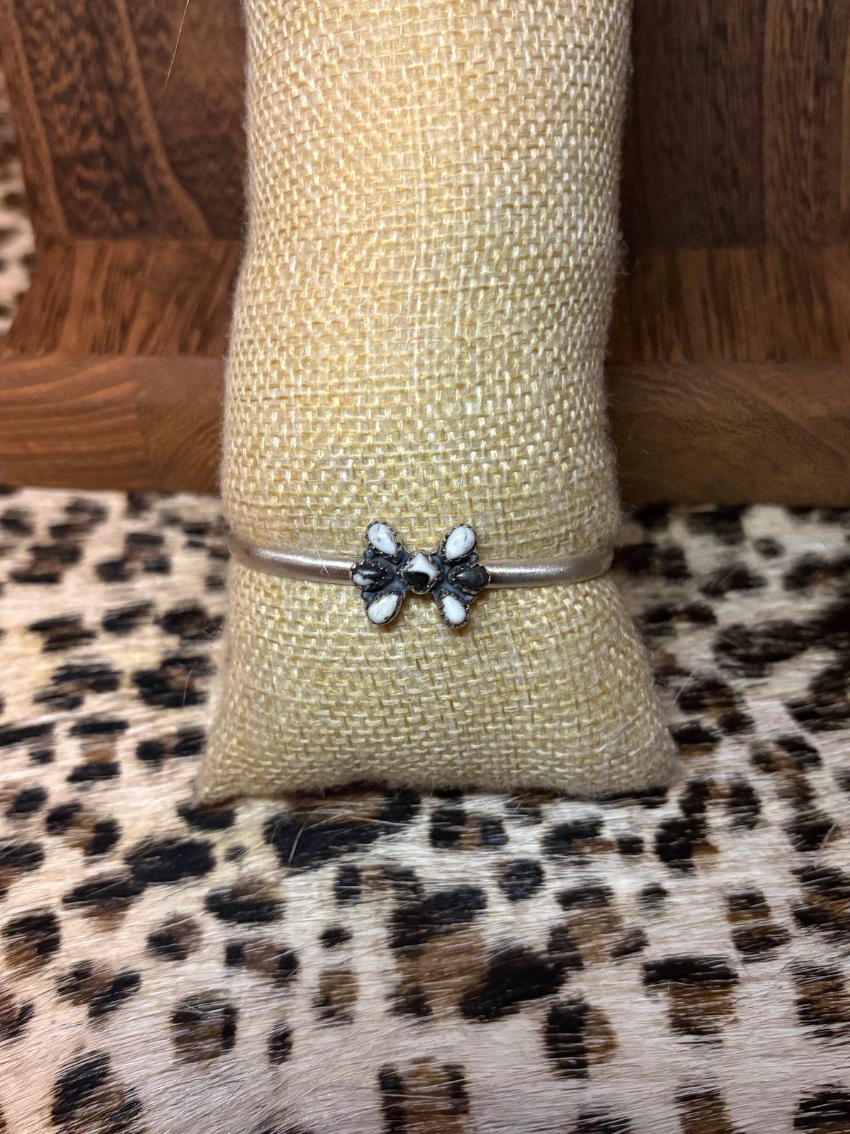 White Buffalo 7 Stone Mini Cluster Cuff
