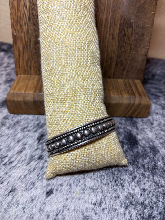 Vintage Silver Detail Dot Cuff