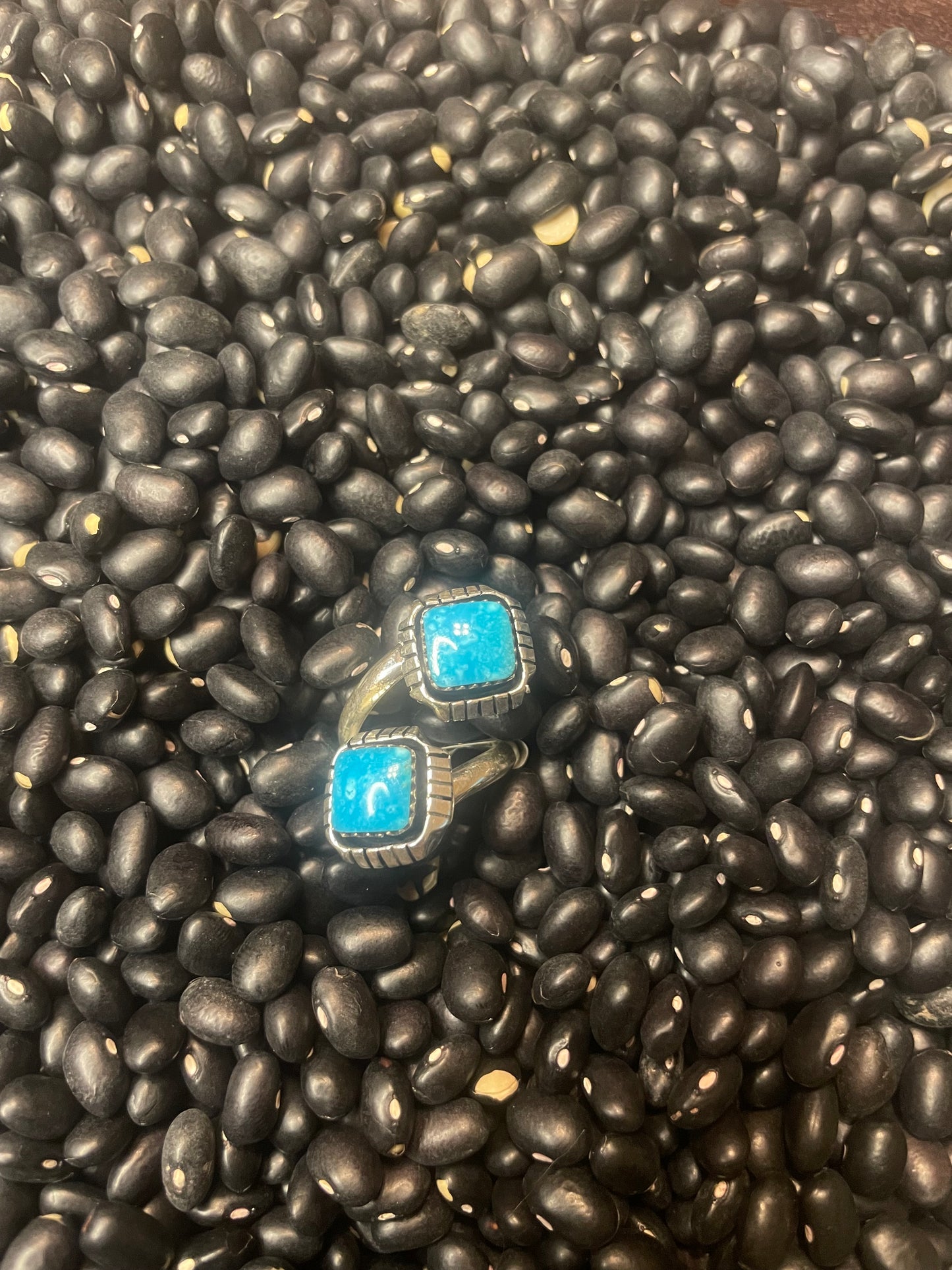 Navajo Handmade Kingman Turquoise Ring