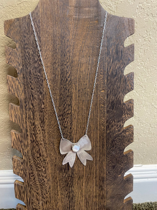 Non- Native MOP Bow Necklace
